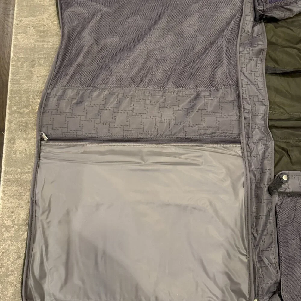 NEW Samsonite Aspire Lite Garment Bag Formal Clothes Suits Dresses Travel GREEN
